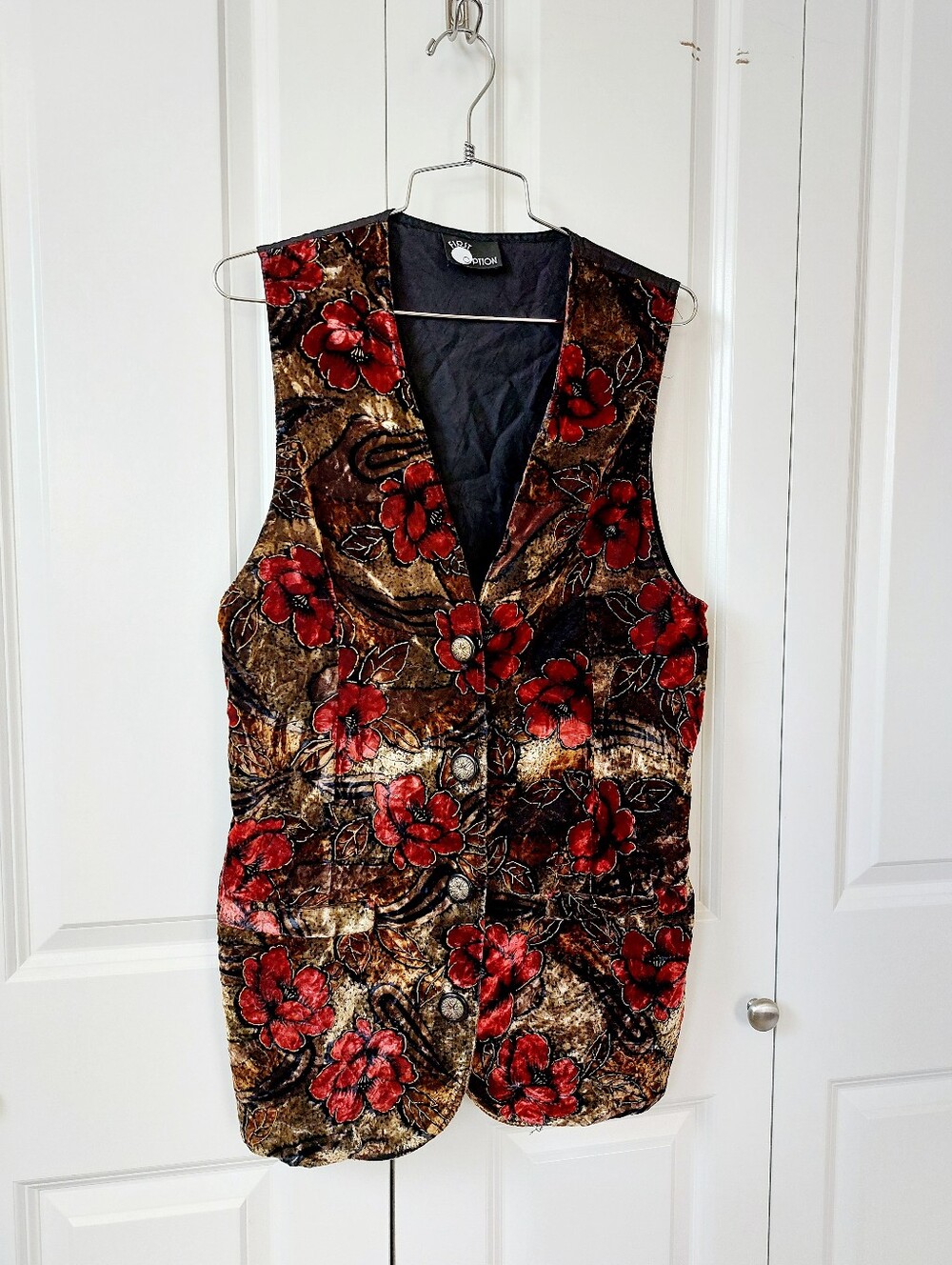 Crushed Velvet Vest Red Poppys & Gold Medium First Opinion Granny Boho Waistcoat